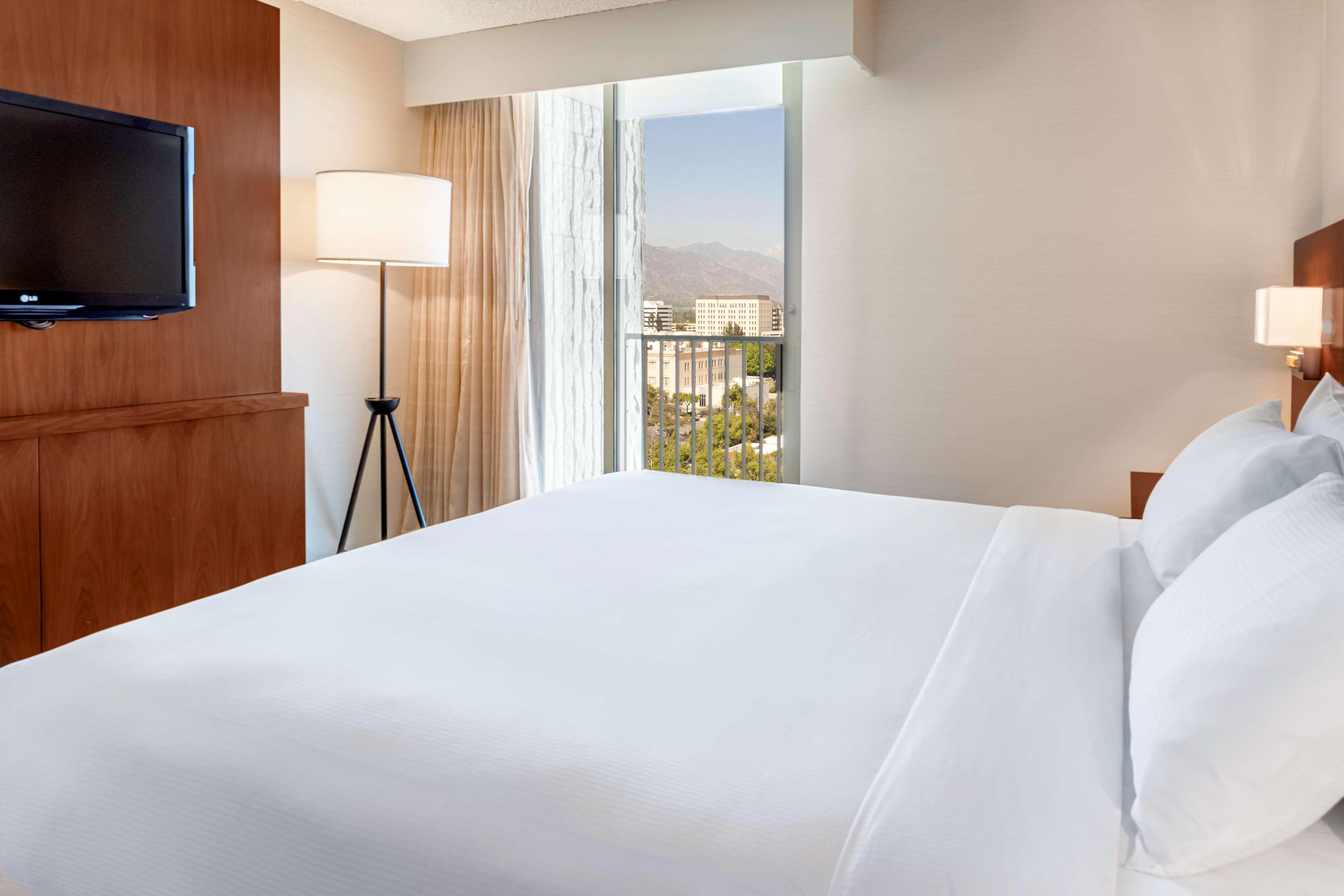 Hotel Hilton Pasadena Extérieur photo