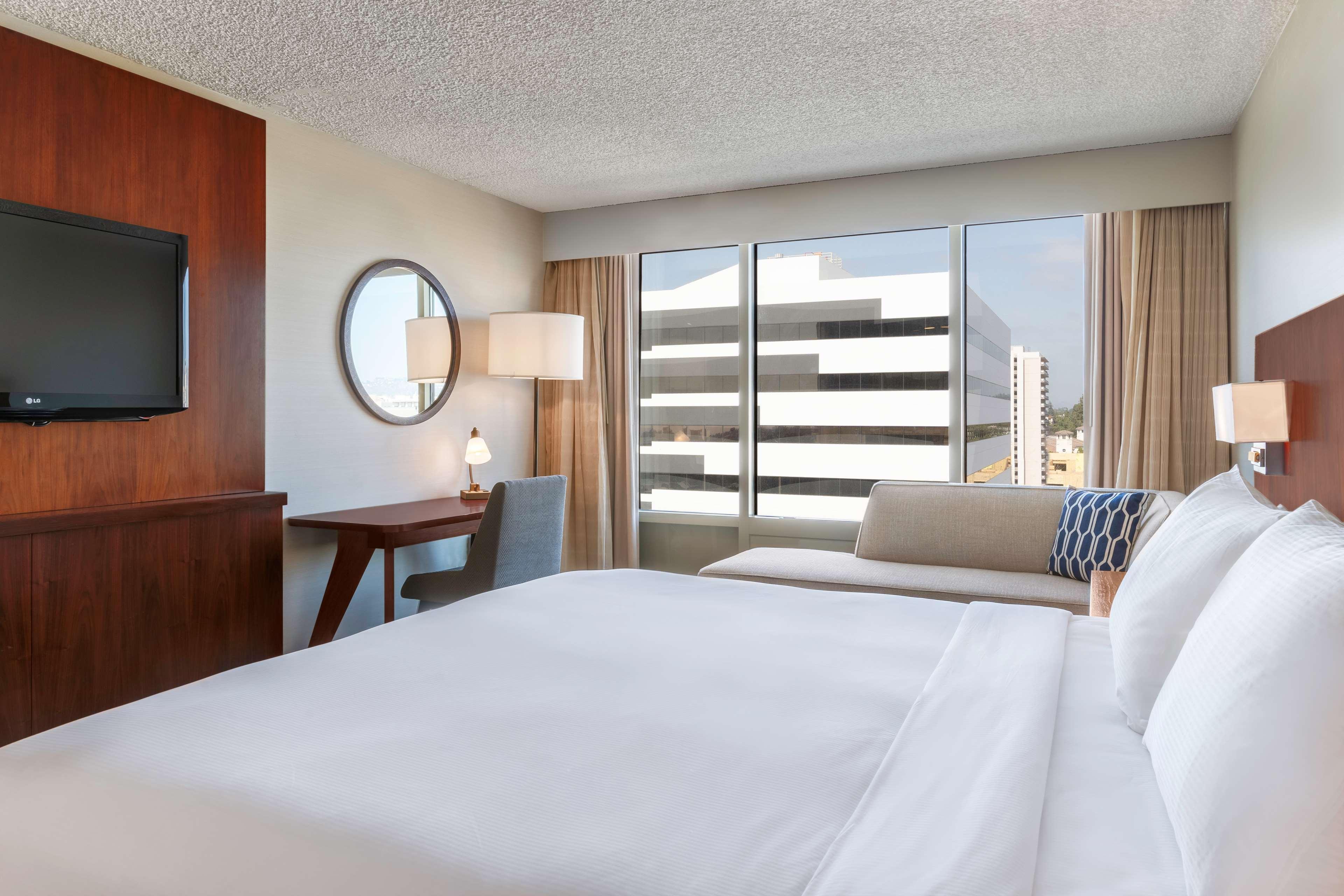 Hotel Hilton Pasadena Extérieur photo
