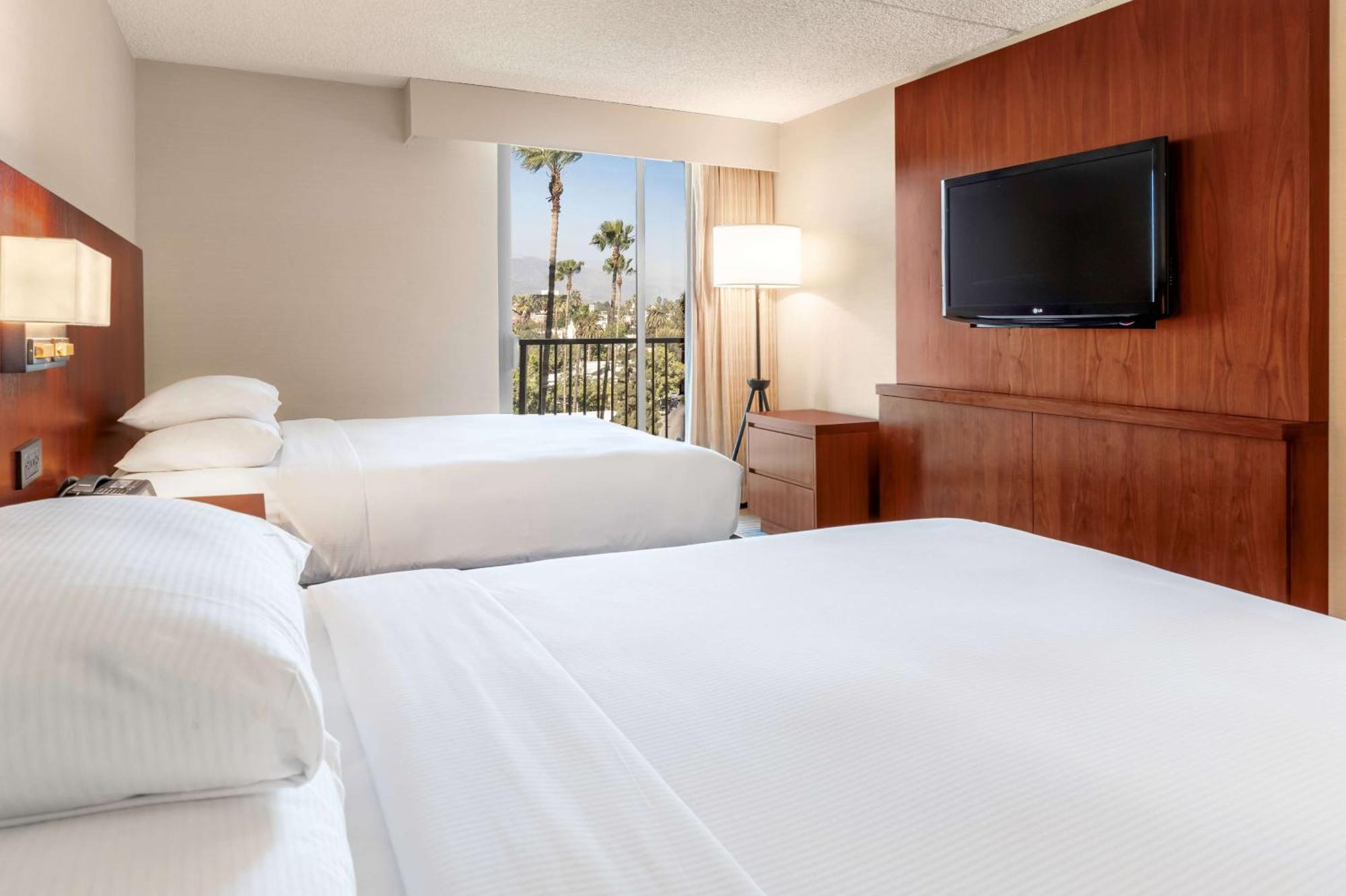 Hotel Hilton Pasadena Extérieur photo
