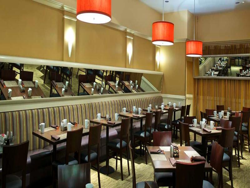 Hotel Hilton Pasadena Extérieur photo