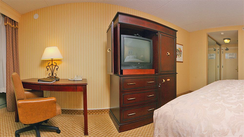 Hotel Hilton Pasadena Extérieur photo