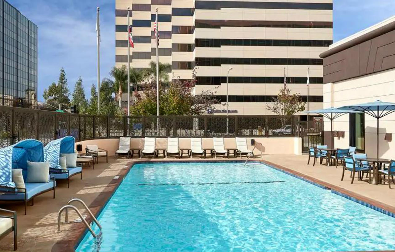 Hotel Hilton Pasadena Extérieur photo